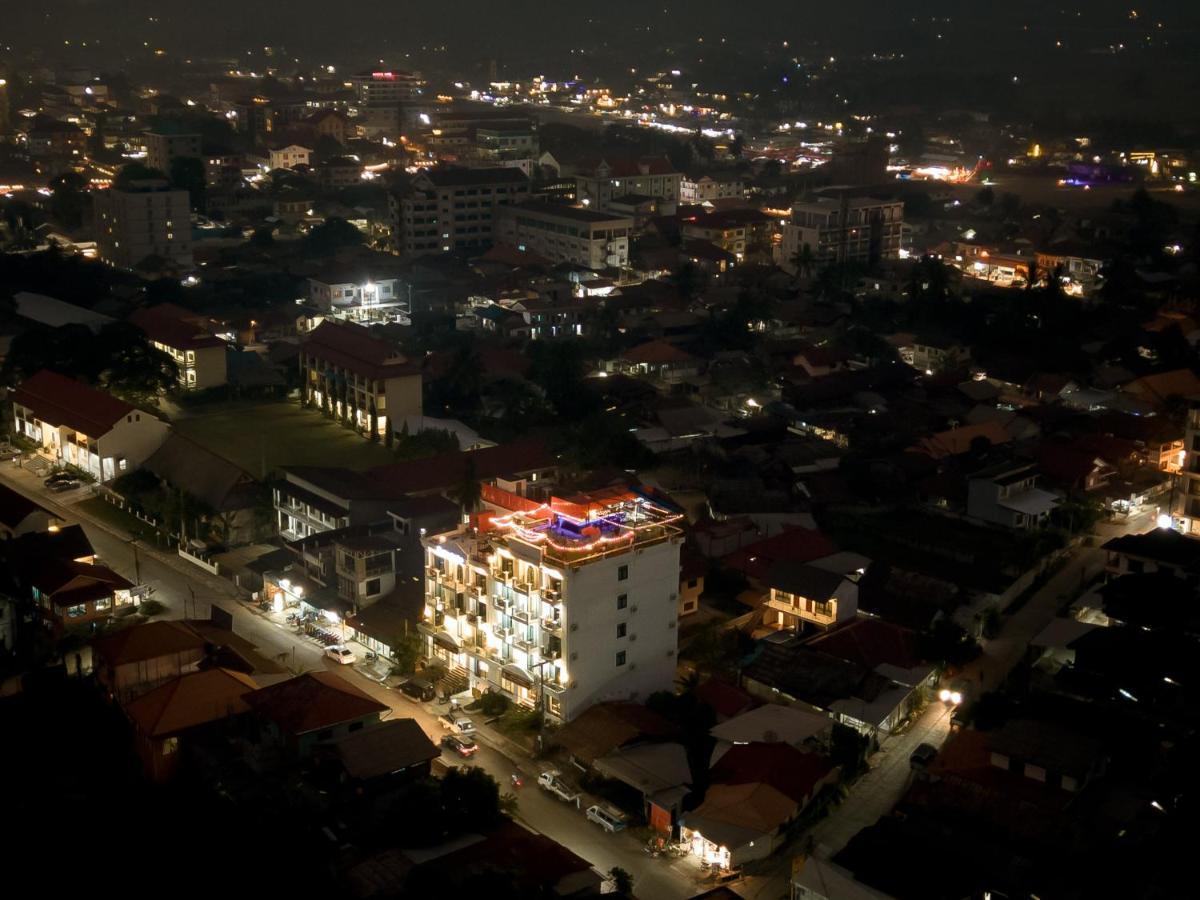 Confetti Garden Hotel Vang Vieng Dış mekan fotoğraf
